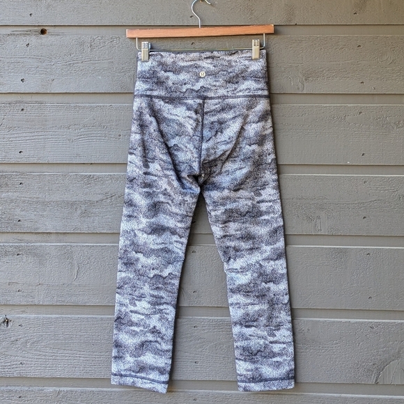 Lululemon Wunder Under Crop (Hi-Rise) (21") Luon Hazy Days Black White - Picture 6 of 10